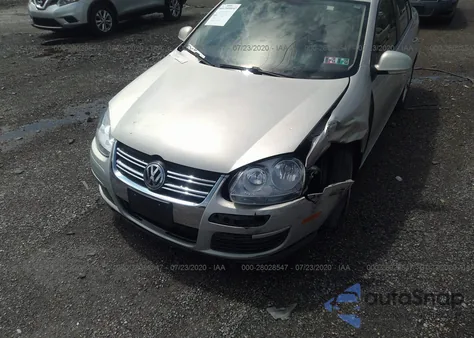 2010 Volkswagen Jetta Limited Edition from USA, damaged, VIN 3VWRZ7AJ9AM162430